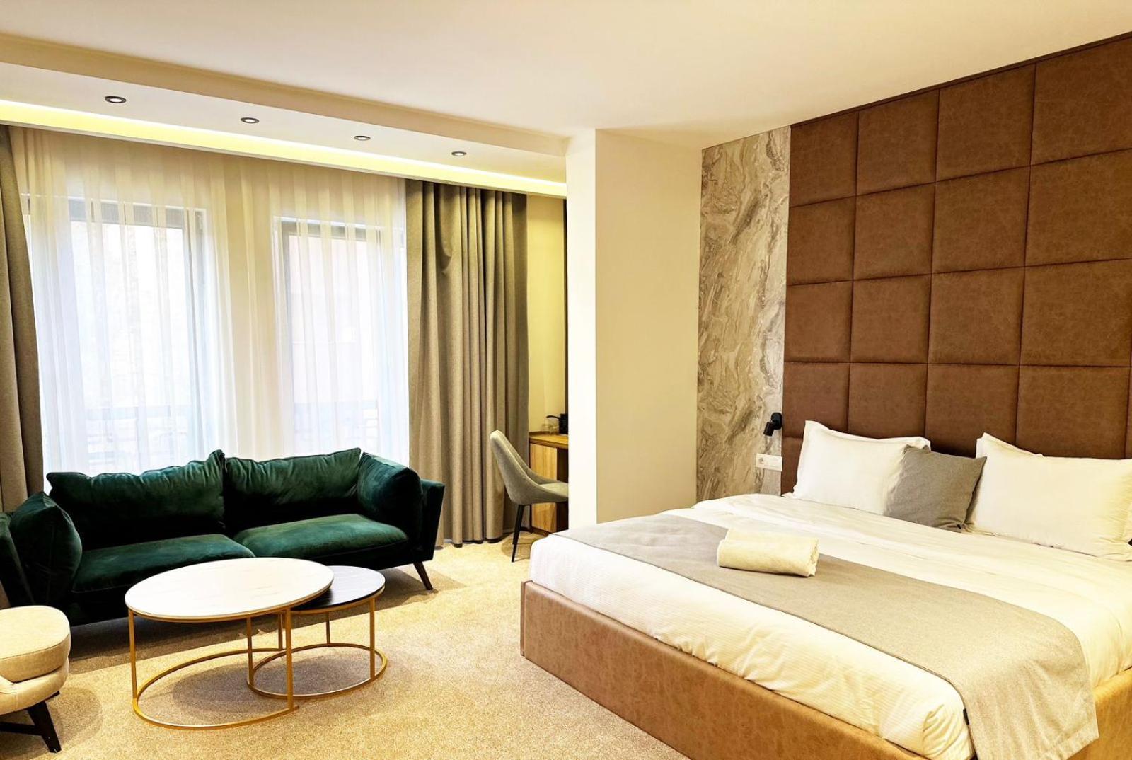 Ador Hotel North Mitrovica Zewnętrze zdjęcie